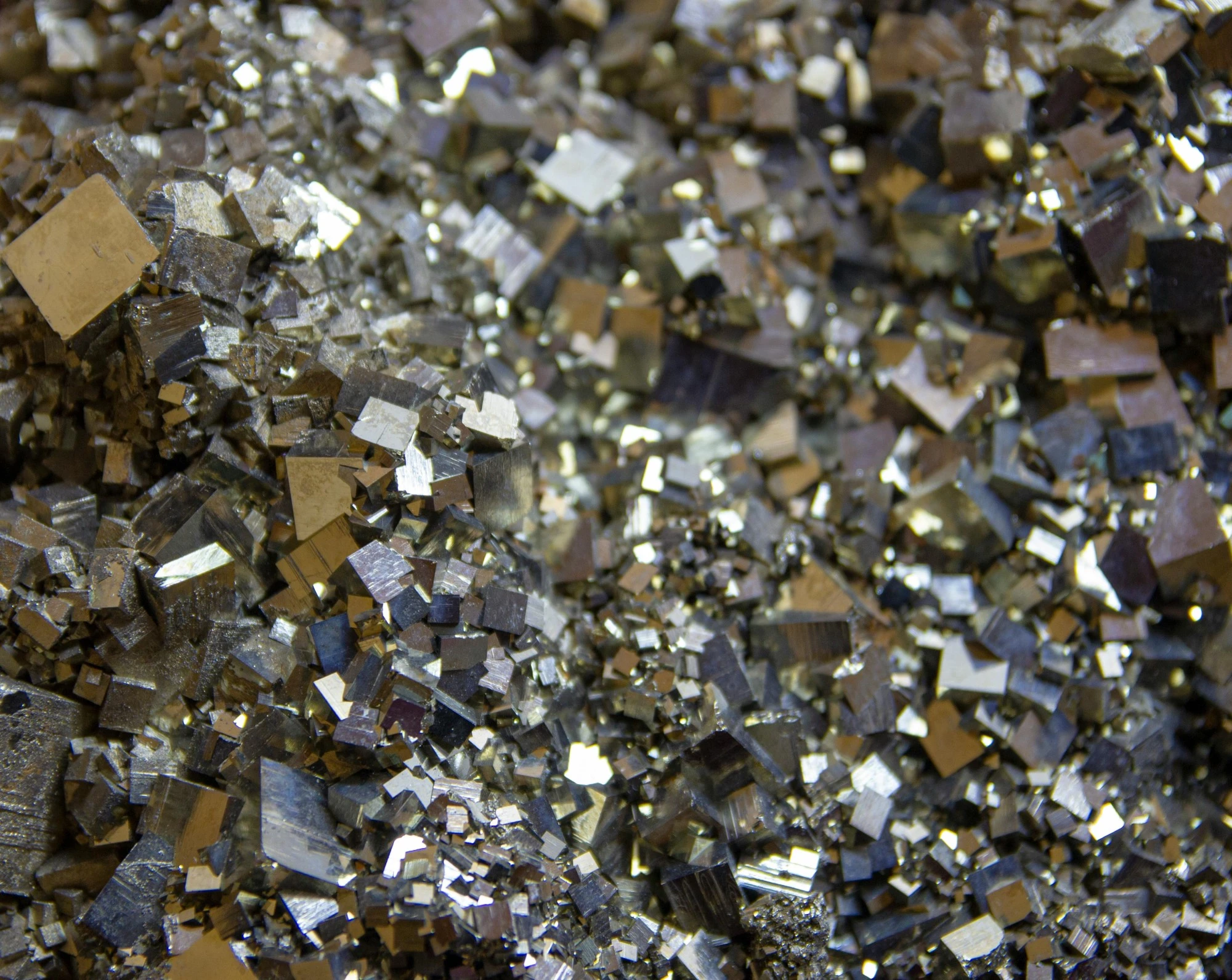 Antimony ore